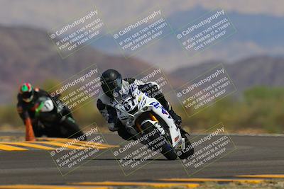 media/Sep-11-2022-SoCal Trackdays (Sun) [[81b7e951af]]/Turn 14 (1130am)/